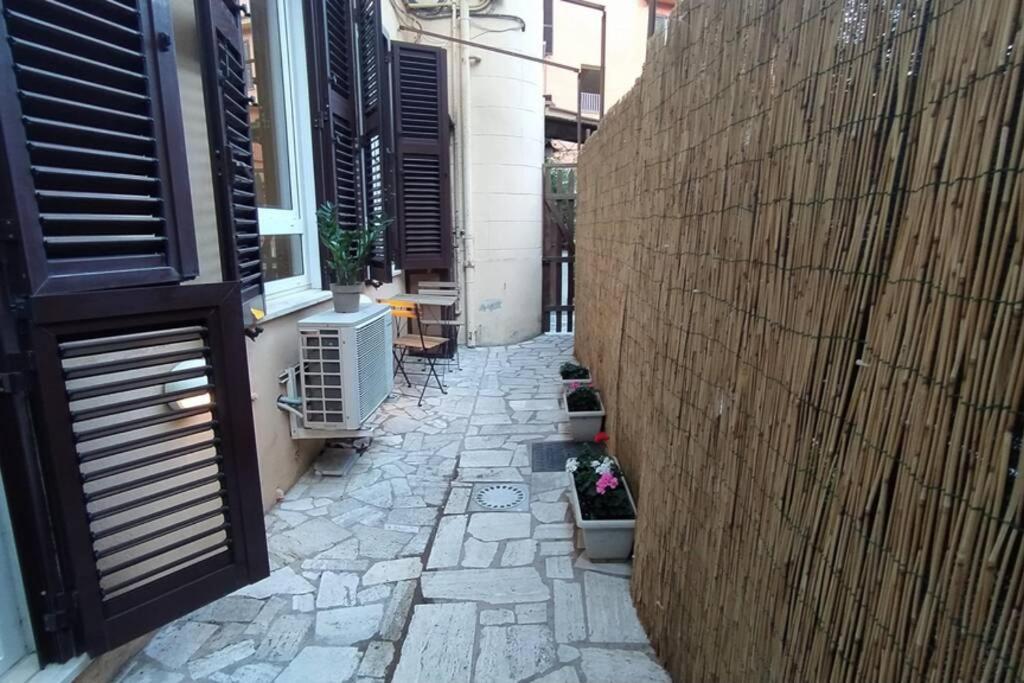 Elegante Open Space Con Vasca Idromassaggio A Trastevere 외부 사진